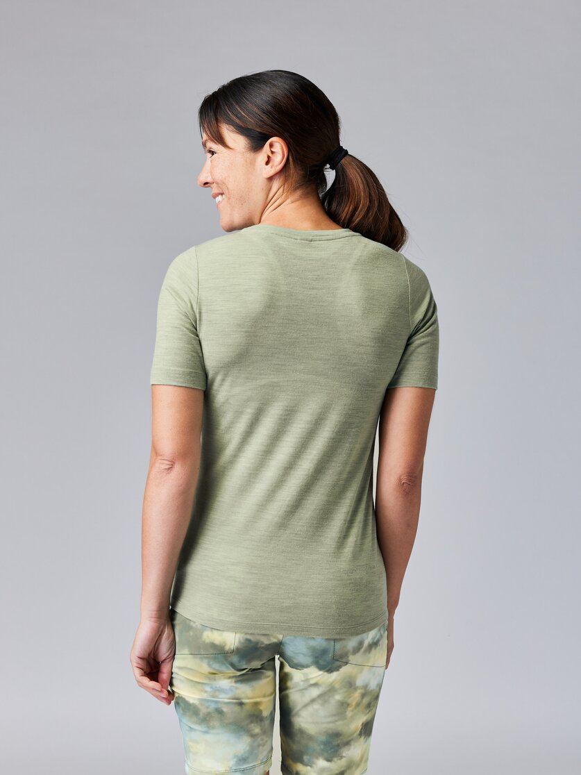 Martini Sportswear - TREKTECH Shirt W - T-Shirts in mosstone - Rückansicht Model - Damen