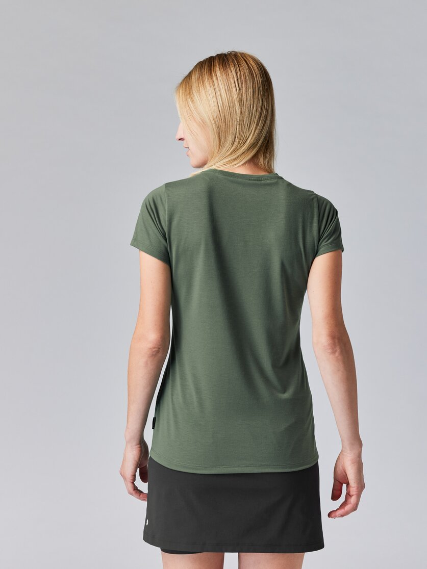 Martini Sportswear - HILLCLIMB Shirt W - T-Shirts in mosstone - rear view model - Women