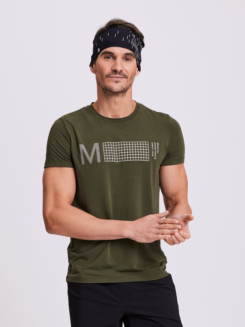 Martini Sportswear - MASTER - T-Shirts in black - vista frontale modello - Uomo