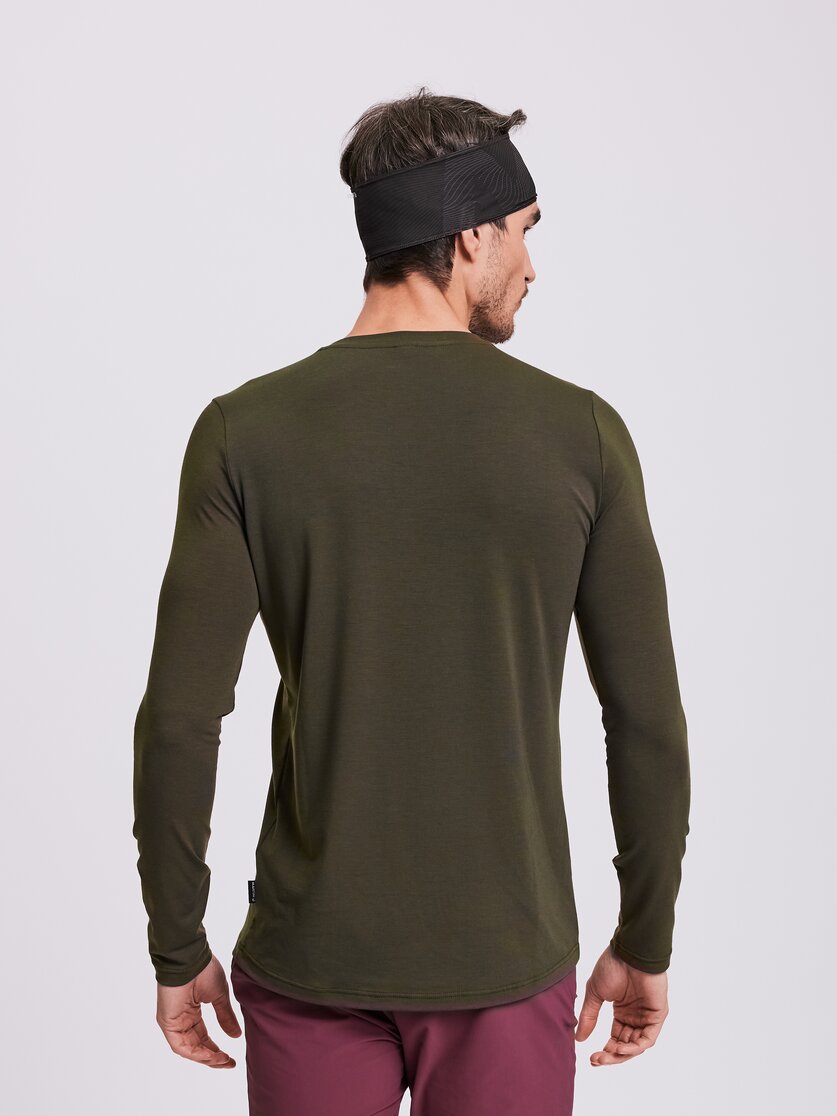 Martini Sportswear - STONECROP - Longsleeves in black-white - rear view model - Men