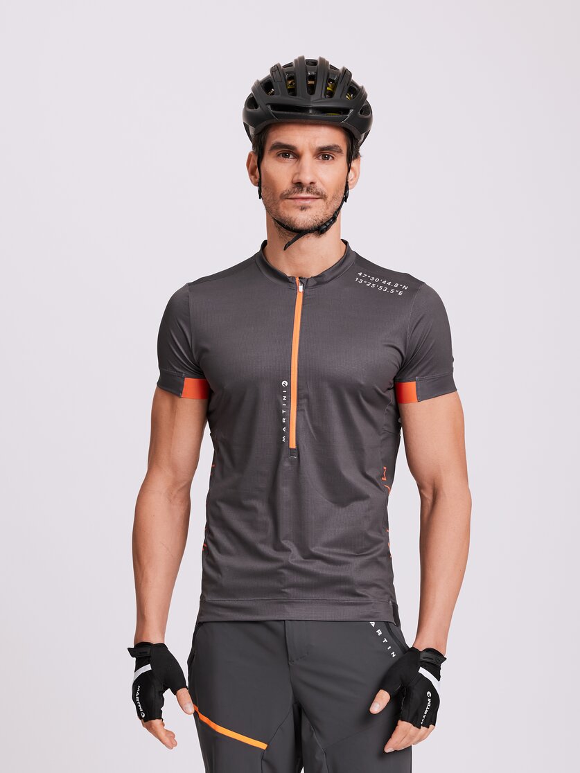 Martini Sportswear - HILLTOP - T-Shirts in black-white - front view model - Men