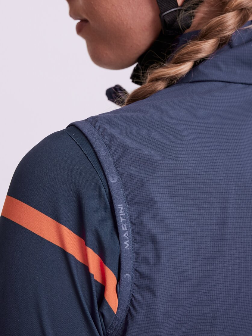 Martini Sportswear - CREST - Westen in black - Detail 2 - Damen