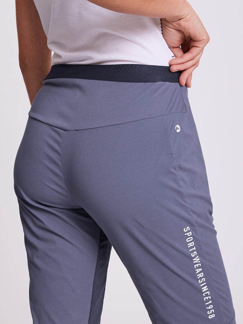 Martini Sportswear - MAGGIORE - Long pants in black - Detail 6 - Women