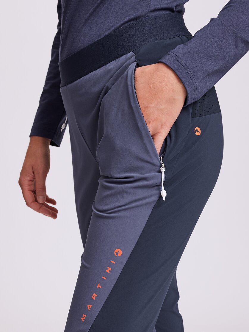 Martini Sportswear - WALK AWAY - Lange Hosen in black - Detail 5 - Damen