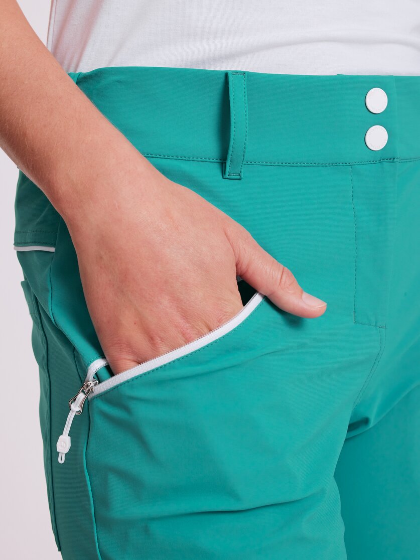 Martini Sportswear - AUTHENTIC - Shorts in black - Detail 2 - Women