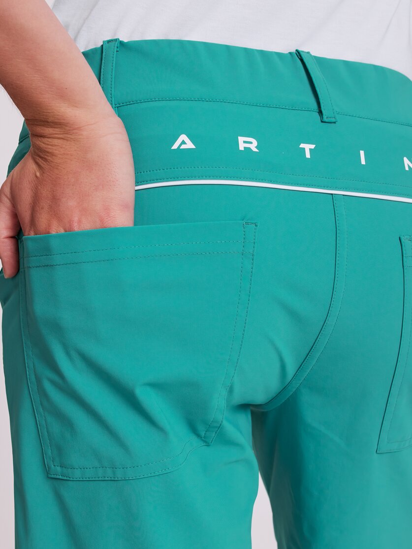 Martini Sportswear - AUTHENTIC - Shorts in black - Detail 4 - Women