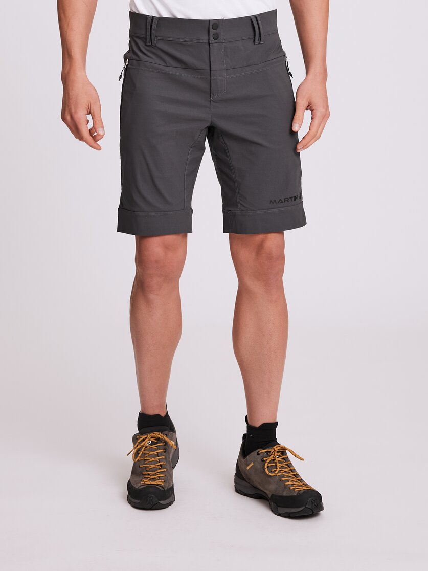 Martini Sportswear - RIALTO - Shorts in black - vista frontale modello - Uomo
