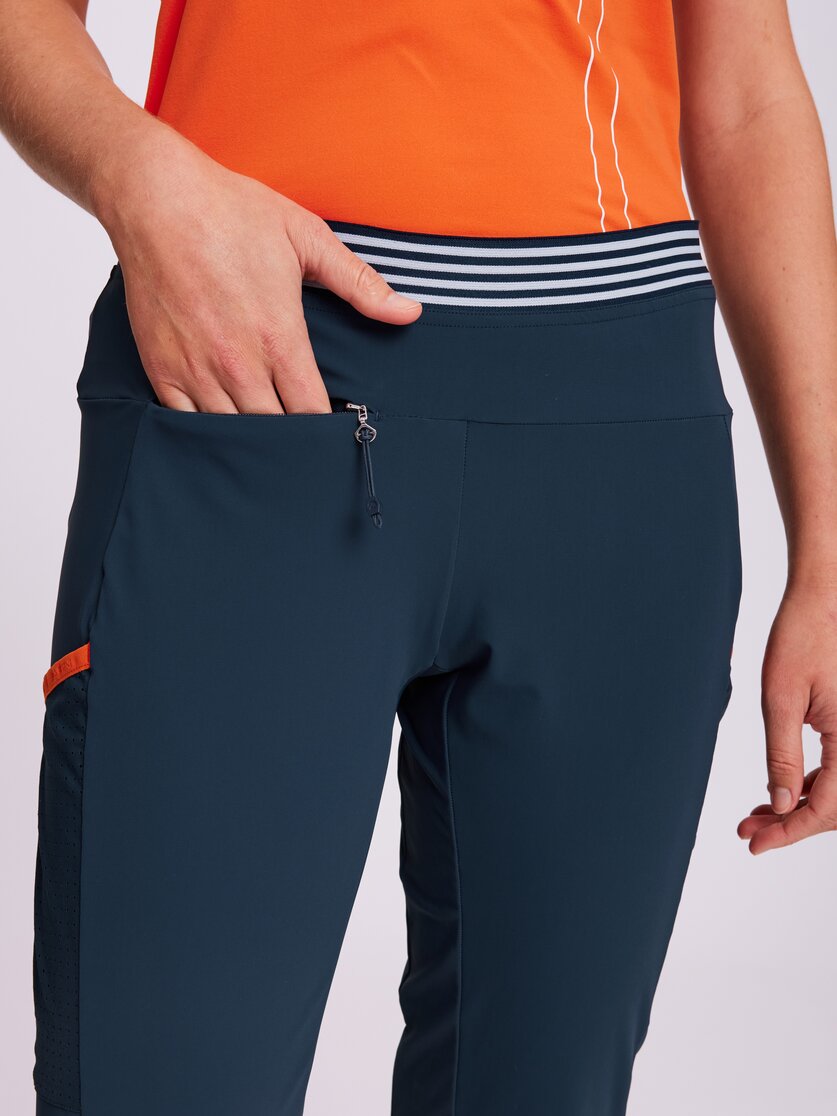 Martini Sportswear - EXPLORATION - Long pants in black-white - Detail 3 - Women