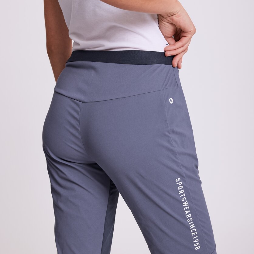 Martini Sportswear - MAGGIORE "K" - Lange Hosen in Kurzgrößen in black - Detail 6 - Damen