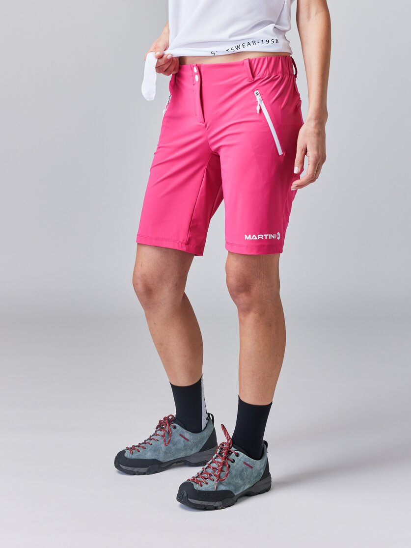 Martini Sportswear - VIA Shorts W - Kurze Hosen in mosstone - Vorderansicht Model - Damen