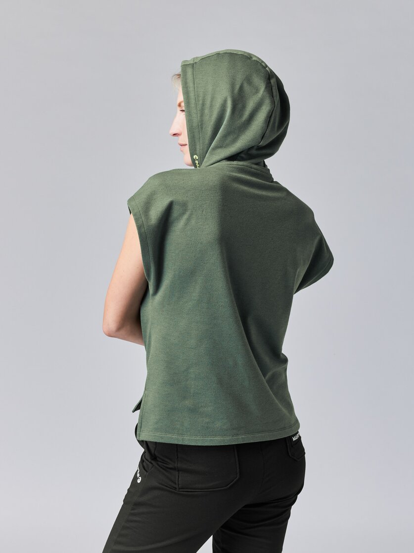 Martini Sportswear - SUNDOWNER Hoodie W - Hoodies in mosstone - Rückansicht Model - Damen