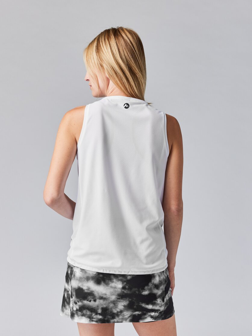 Martini Sportswear - FIRSTLIGHT Sleeveless Shirt Straight W - Tops in greenery - vista laterale modello - Donna