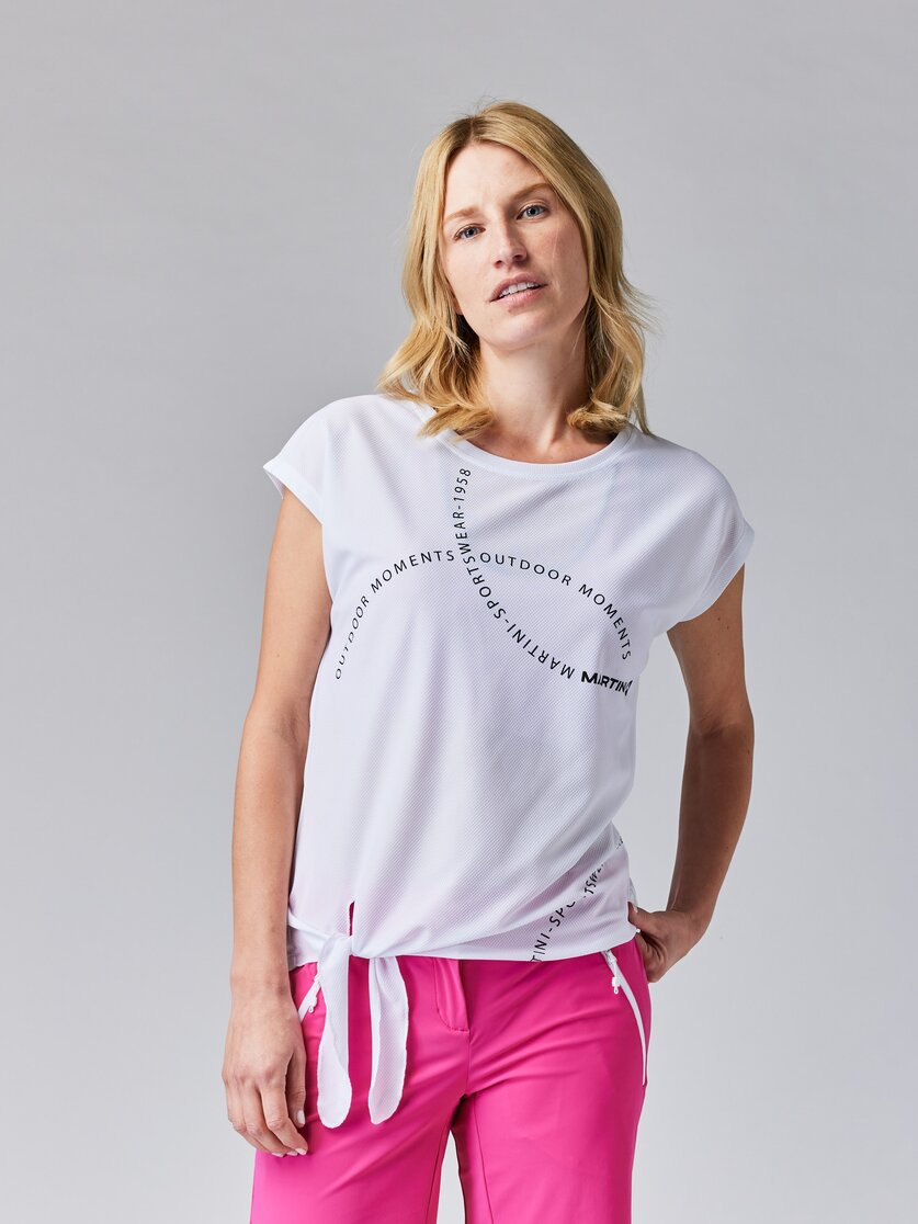 Martini Sportswear - FIRSTLIGHT Shirt Straight W - T-Shirts in greenery - front view model - Women