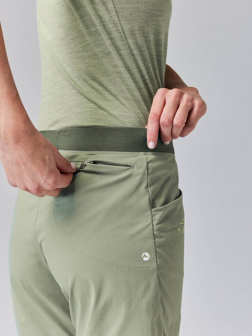 Martini Sportswear - ALPMATE Shorts Dynamic W - Kurze Hosen in tendril - Detail 4 - Damen