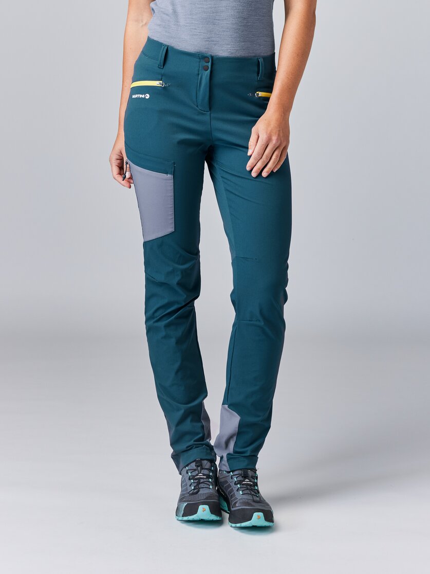 Martini Sportswear - TREKTECH Pants W - Lange Hosen in mosstone-tendril - Vorderansicht Model - Damen