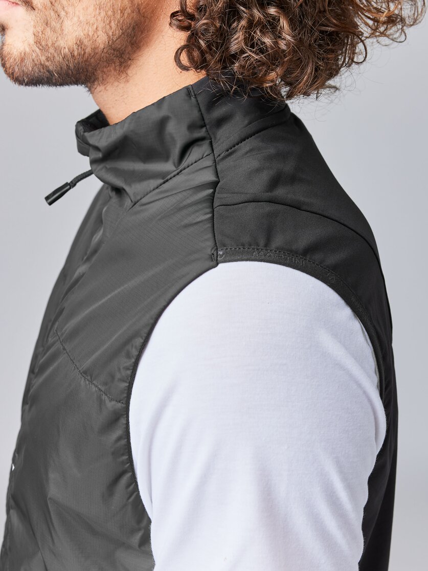 Martini Sportswear - ALPMATE Hybrid Vest G-Loft® M - Outdoor vests in mosstone - Detail 2 - Men