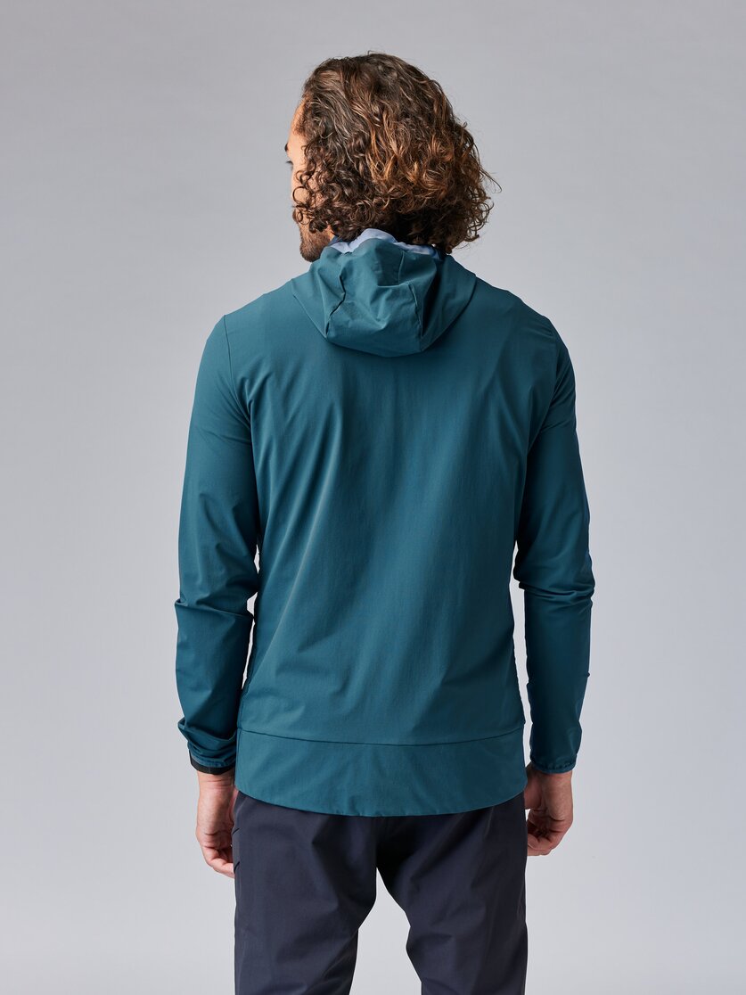 Martini Sportswear - HIGHVENTURE Hybrid Jacket Primaloft® Gold M - Hybridjacken in mosstone-greenery - Rückansicht Model - Herren