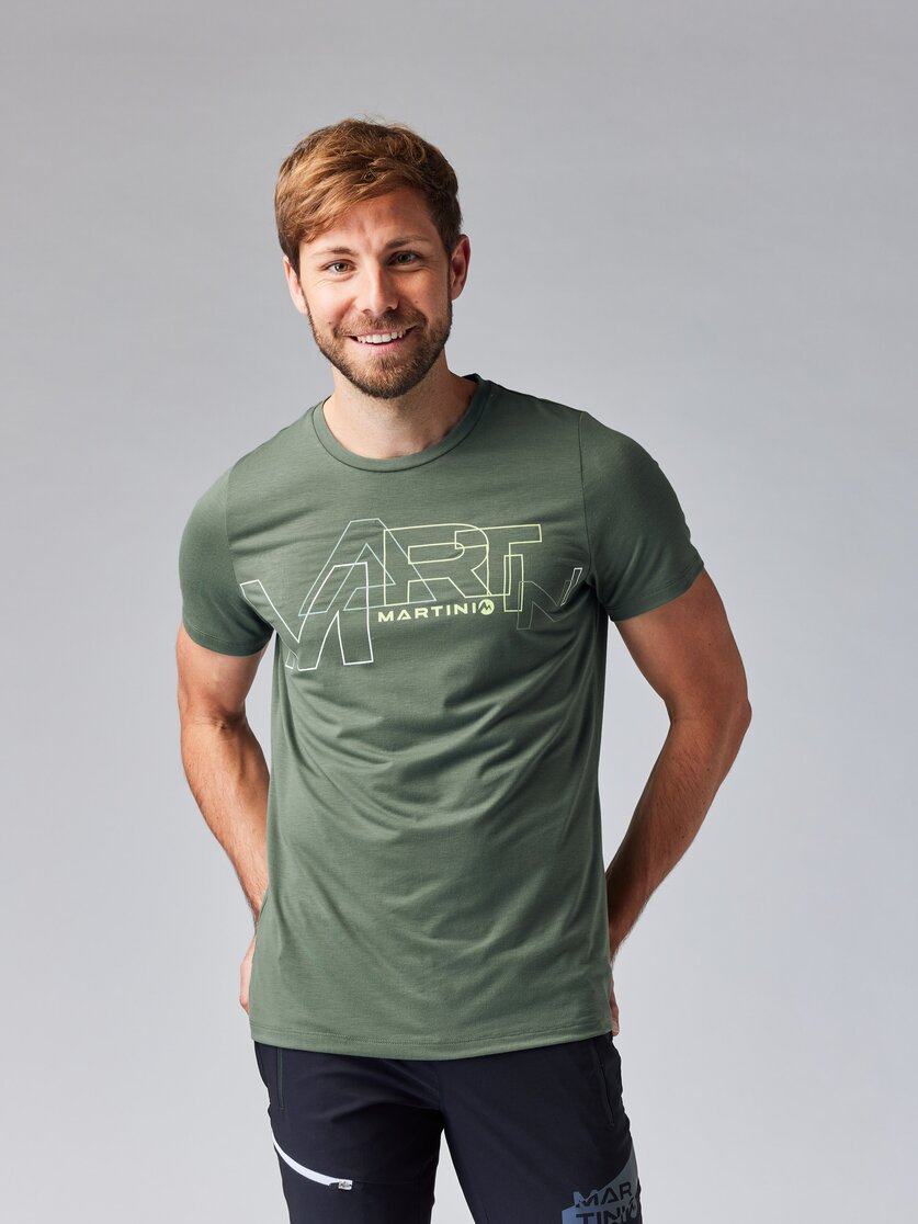 Martini Sportswear - HIGHVENTURE Shirt Dynamic M - T-Shirts in mosstone-greenery - Vorderansicht Model - Herren