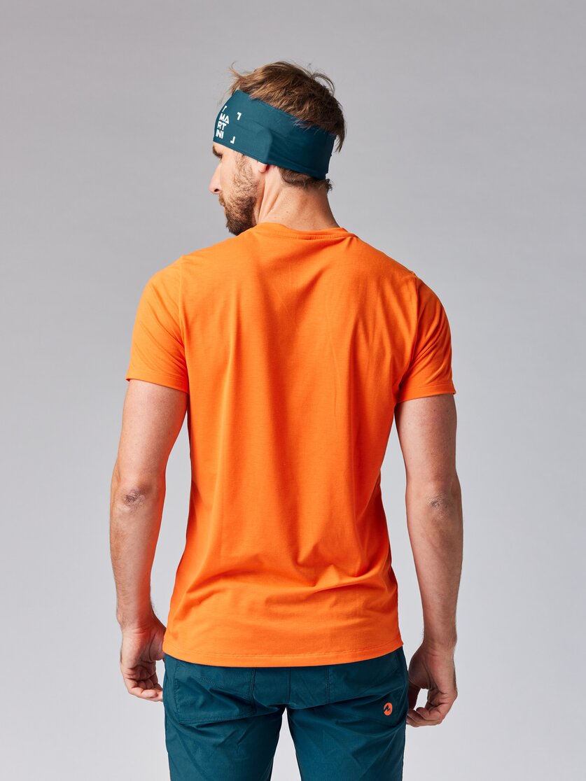 Martini Sportswear - HILLCLIMB Shirt M - T-Shirts in greenery-mosstone - rear view model - Men