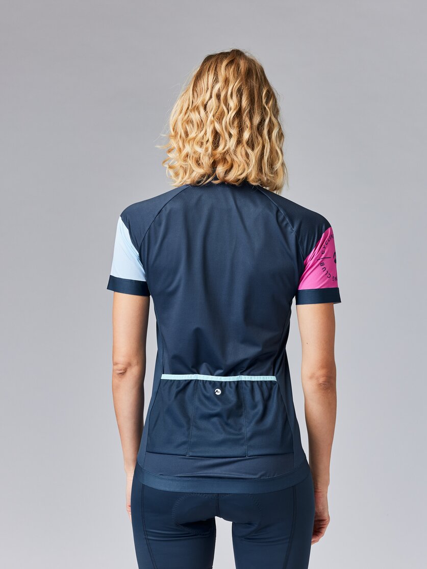 Martini Sportswear - FLOWTRAIL Zip Shirt Straight W - T-Shirts in black-white - vista laterale modello - Donna