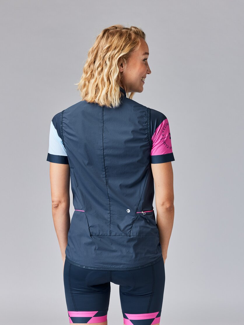 Martini Sportswear - FLOWTRAIL Vest W - Westen in black - Rückansicht Model - Damen