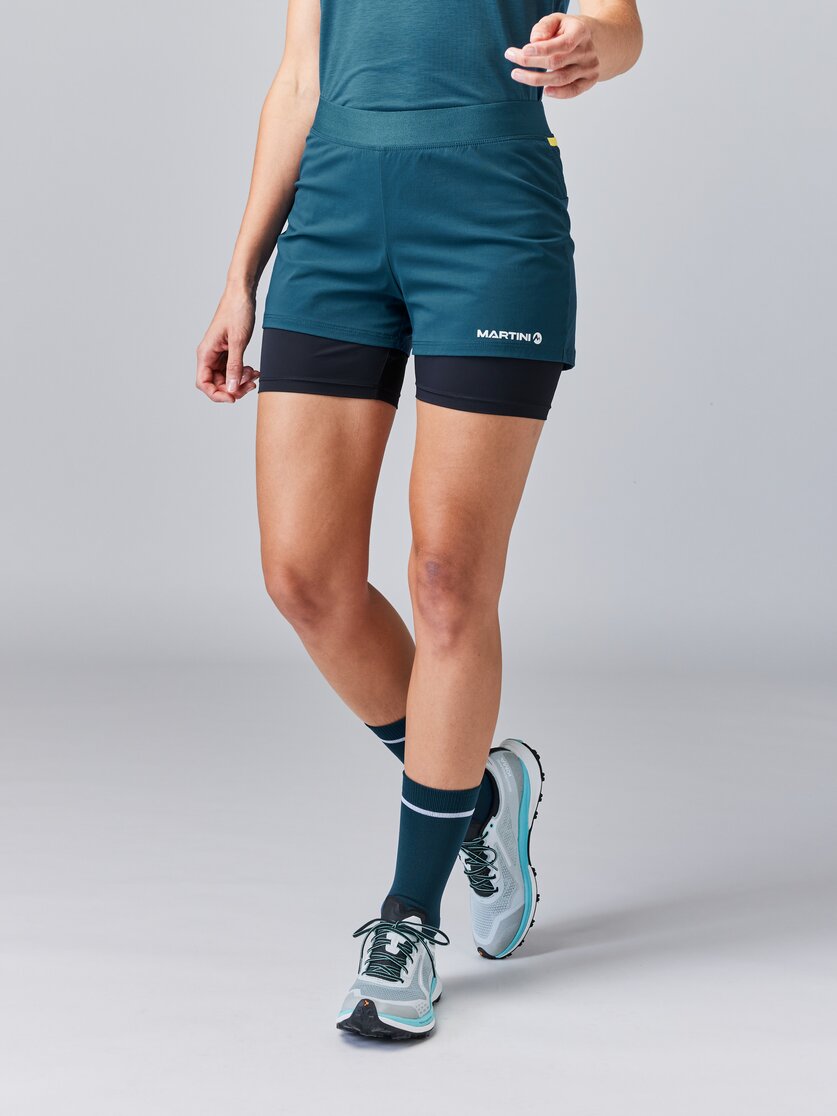 Martini Sportswear - PACEMAKER 2in1 Shorts W - Shorts in poseidon - front view model - Women