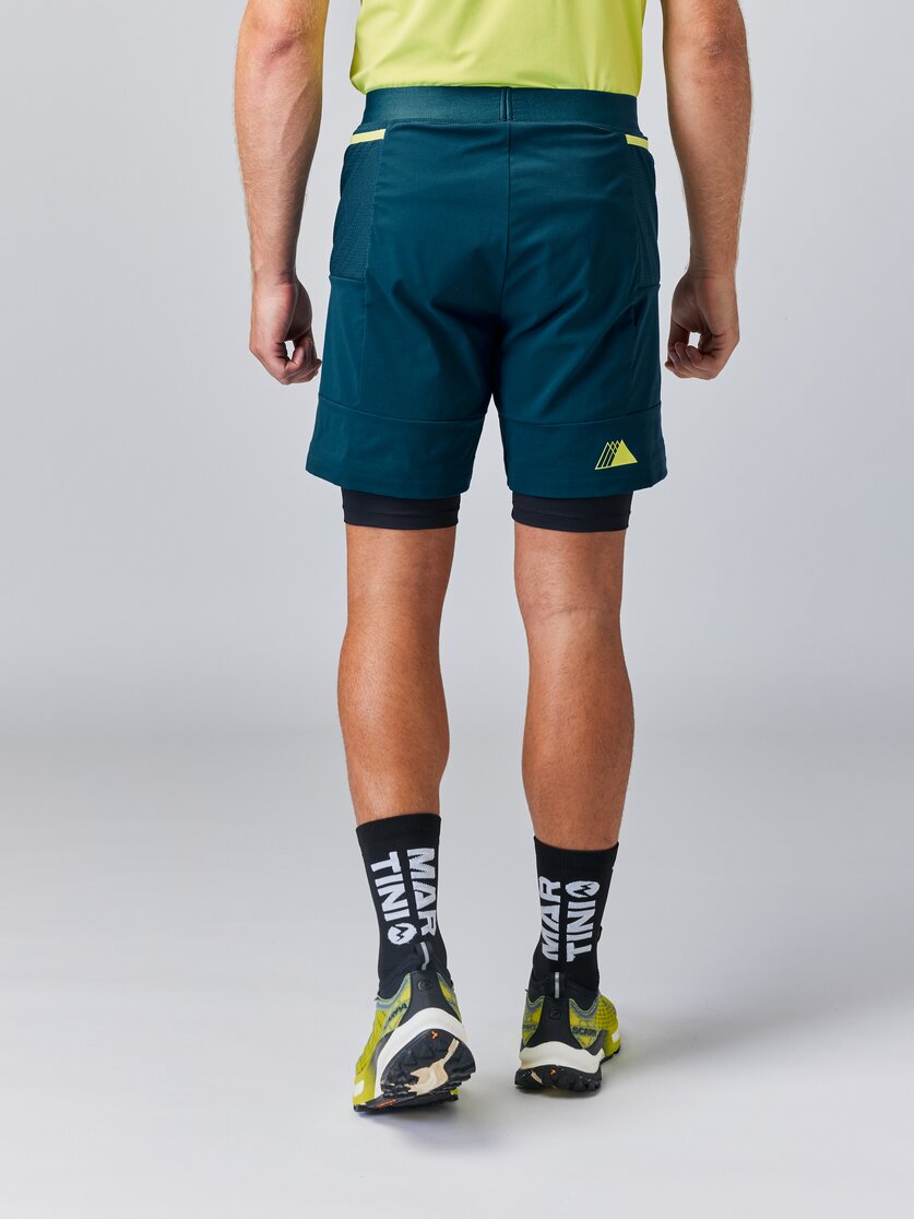 Martini Sportswear - PACEMAKER 2in1 Shorts M - Shorts in steel-black - rear view model - Men