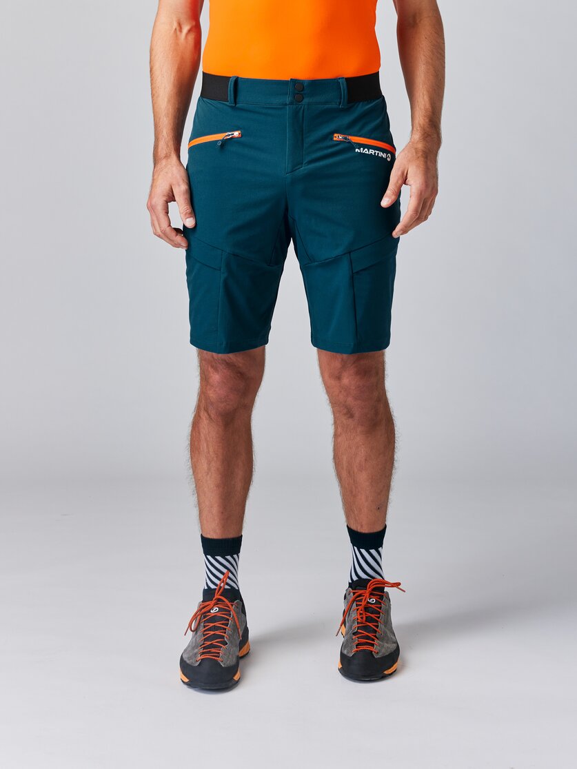 Martini Sportswear - ALPMATE Shorts Dynamic M - Kurze Hosen in mosstone-greenery - Vorderansicht Model - Herren