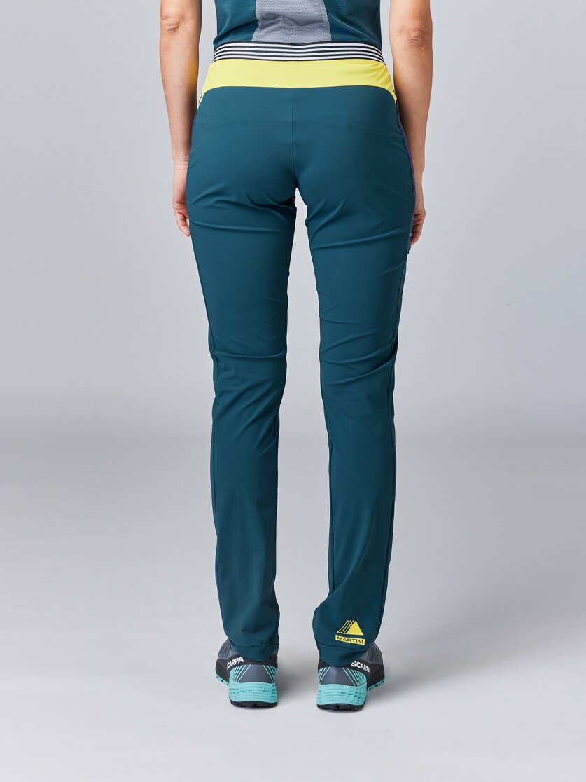 Martini Sportswear - PACEMAKER Pants W - Pantaloni lunghi in poseidon - vista laterale modello - Donna