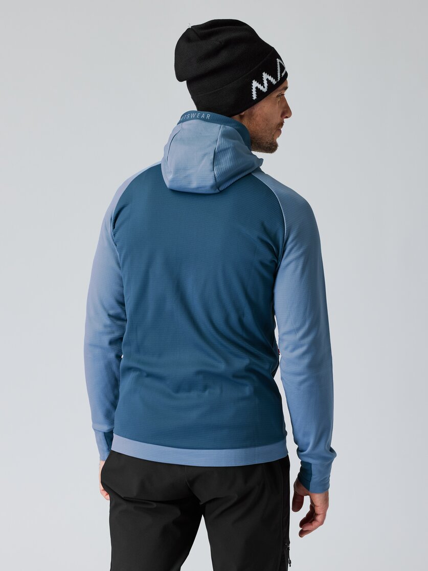 Martini Sportswear - OPEN.MIND - Pile in black - vista laterale modello - Uomo