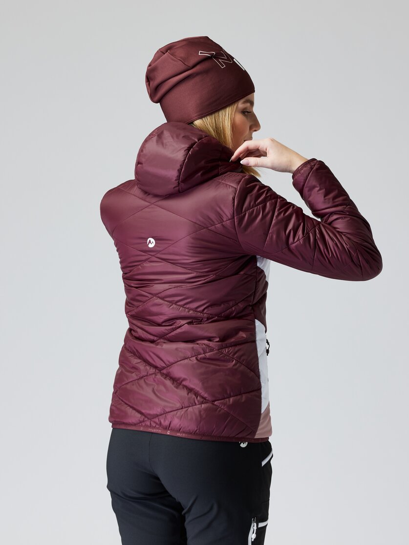 Martini Sportswear - MTN.COOK - Giacche Primaloft e Gloft in true navy-lake-ice - vista laterale modello - Donna