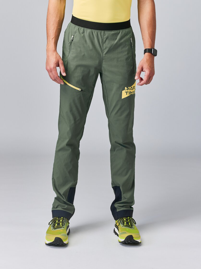 Martini Sportswear - HIGHVENTURE Pants M "L" - Pantaloni lunghi a taglio lungo in mosstone-greenery - vista frontale modello - Uomo