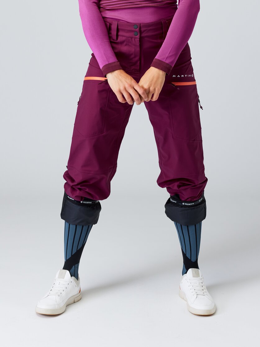 Martini Sportswear - JUMP TURN - Hardshell Hosen in black - Vorderansicht Model - Damen
