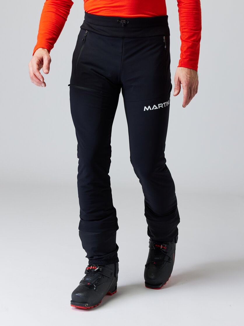 Martini Sportswear - SARAMATI Unisex "L" - Lange Hosen in Langgrößen in black - Vorderansicht Model - Unisex