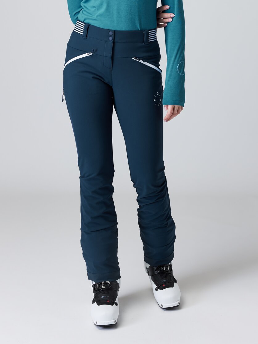 Martini Sportswear - PORDOI "K" - Pantaloni lunghi a taglio corto in black - vista frontale modello - Donna