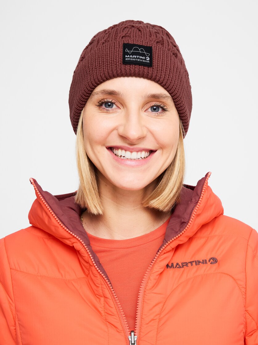 Martini Sportswear - Original Knitted Cap Uni - Beanie in lava - front view model - Unisex