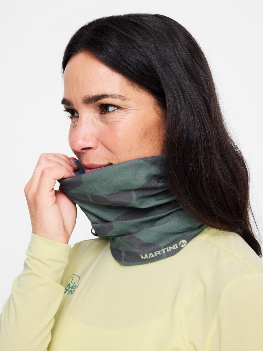 Martini Sportswear - All Passion Tube Uni - Neck warmer in black-steel - front view model - Unisex