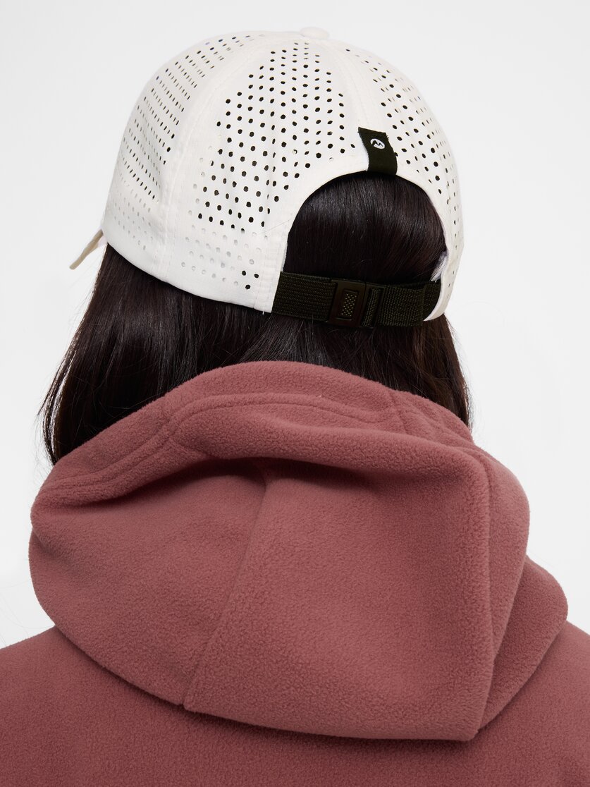 Martini Sportswear - Trailbuddy Baseball Cap Uni - Kappe in white - Rückansicht Model - Unisex