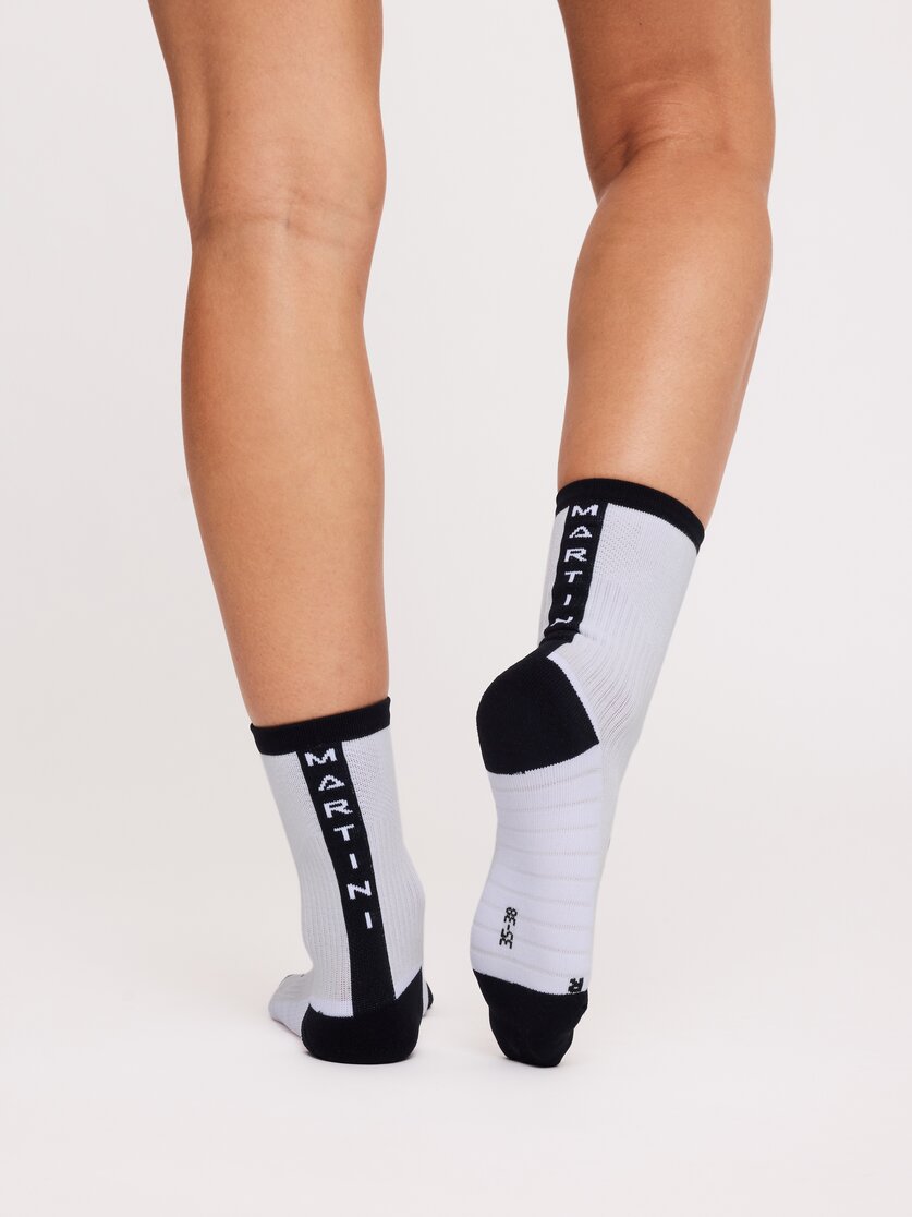 Martini Sportswear - Hillclimb Socks Mid Uni - Calzini in white-black - vista laterale modello - Unisex