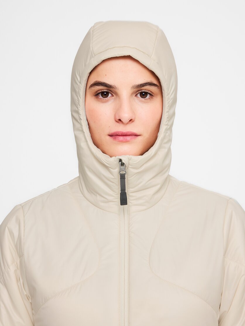 Martini Sportswear - Horizon Padded Jacket Primaloft®W - Primaloft & Gloft Jackets in off white - Detail 7 - Women