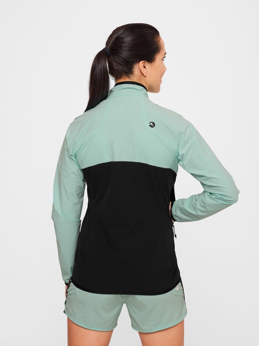 Martini Sportswear - Hillclimb ML Jacket W - Midlayers in black - rear view model - Women
