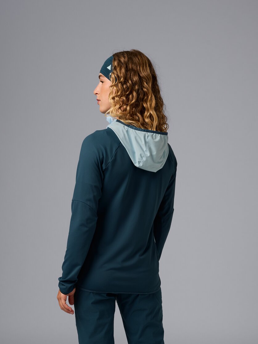 Martini Sportswear - Hillclimb Hybrid Jacket Primaloft® W - Hybridjacken in black - Rückansicht Model - Damen