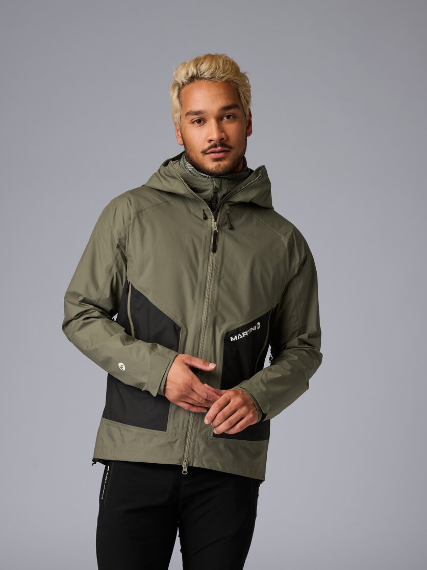 Martini Sportswear - Yalca 2.5L Jacket M - Hardshell Jacken in black - Vorderansicht Model - Herren