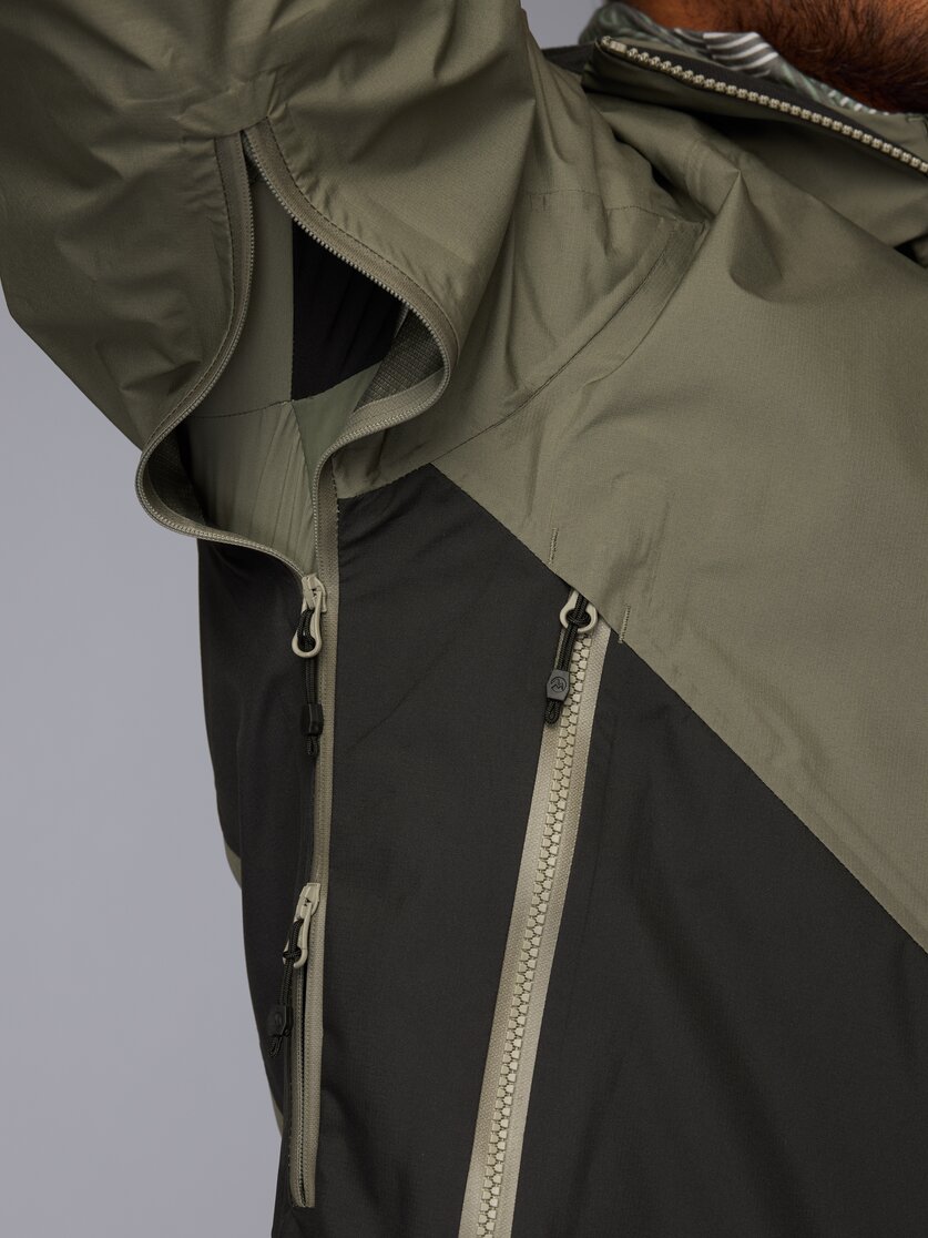 Martini Sportswear - Yalca 2.5L Jacket M - Hardshell Jacken in black - Detail 9 - Herren