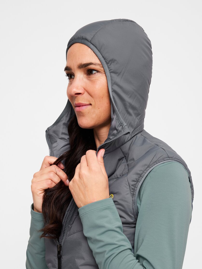 Martini Sportswear - Desire Padded Vest Primaloft®W - Outdoor vests in true navy-white - Detail 4 - Women