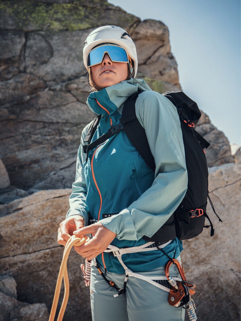 Martini Sportswear - Hillclimb HS Hooded Jacket W - Giacche Hardshell in black-white - Dettaglio 9 - Donna