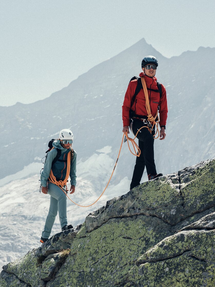 Martini Sportswear - Hillclimb HS Hooded Jacket M - Hardshell Jacken in true navy - Detail 7 - Herren