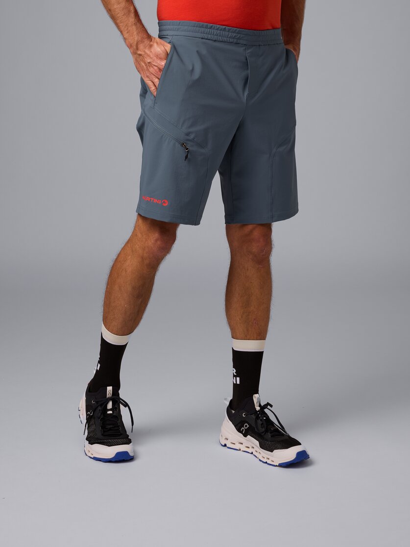 Martini Sportswear - Neverrest Shorts M - Kurze Hosen in black-white - Vorderansicht Model - Herren