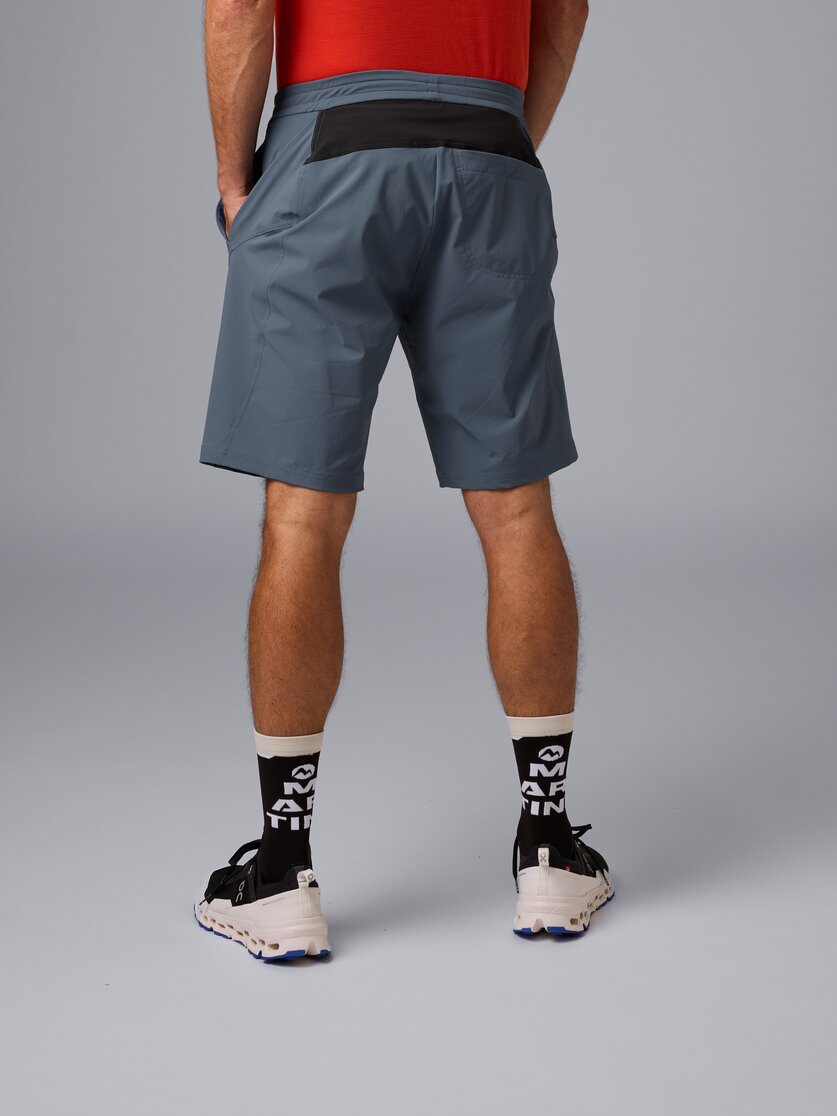 Martini Sportswear - Neverrest Shorts M - Kurze Hosen in black-white - Rückansicht Model - Herren