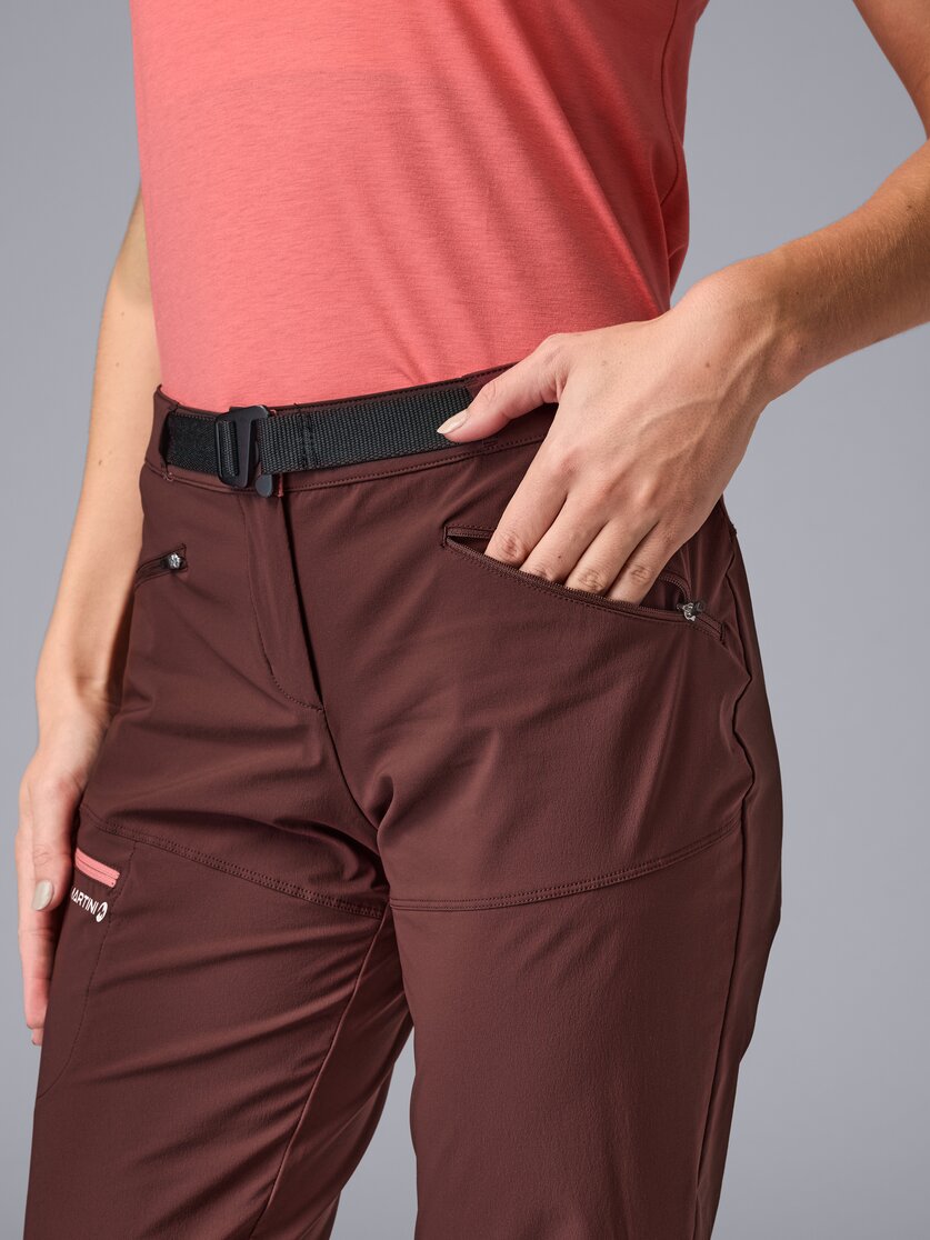Martini Sportswear - Sunrise Pants W - Lange Hosen in black - Detail 1 - Damen